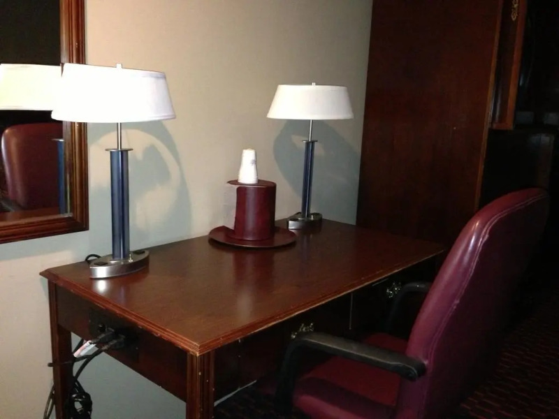 Village Inn Annapolis MD