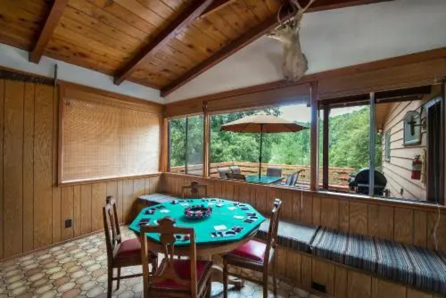 Frontiersman - 3BR/2BA Home