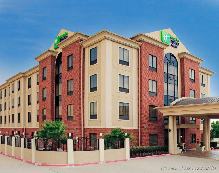 Holiday Inn Express Hotel & Suites La Porte