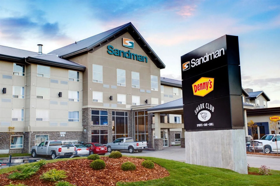 Sandman Hotel & Suites Calgary South