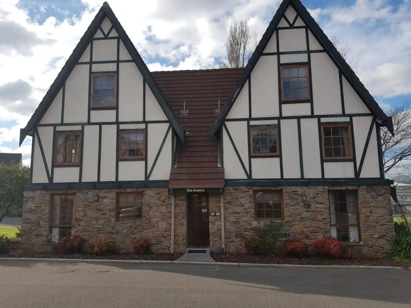 Alanvale Apartments & Motor Inn