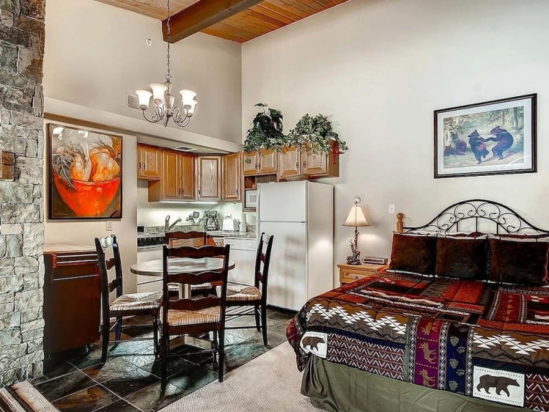 Aspenwood L11 - Studio Condo