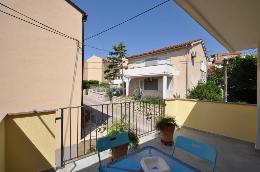 Beautiful holiday home in Vrbnik