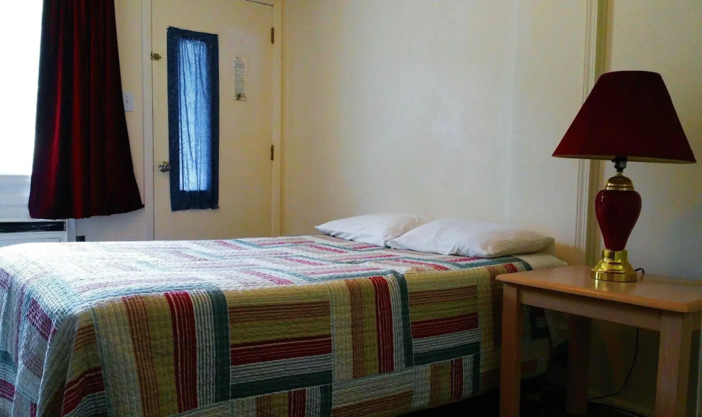 Boundary Creek Motel and RV Park