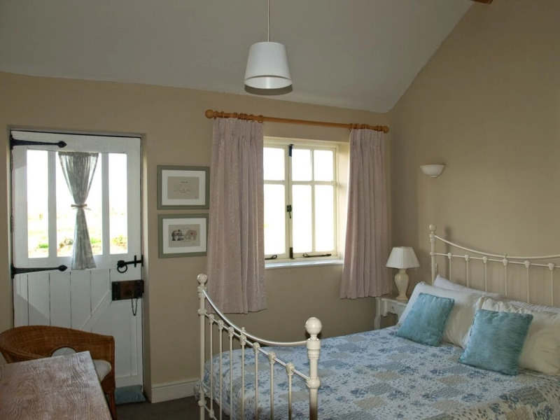 Hues Peice Paynes Farm