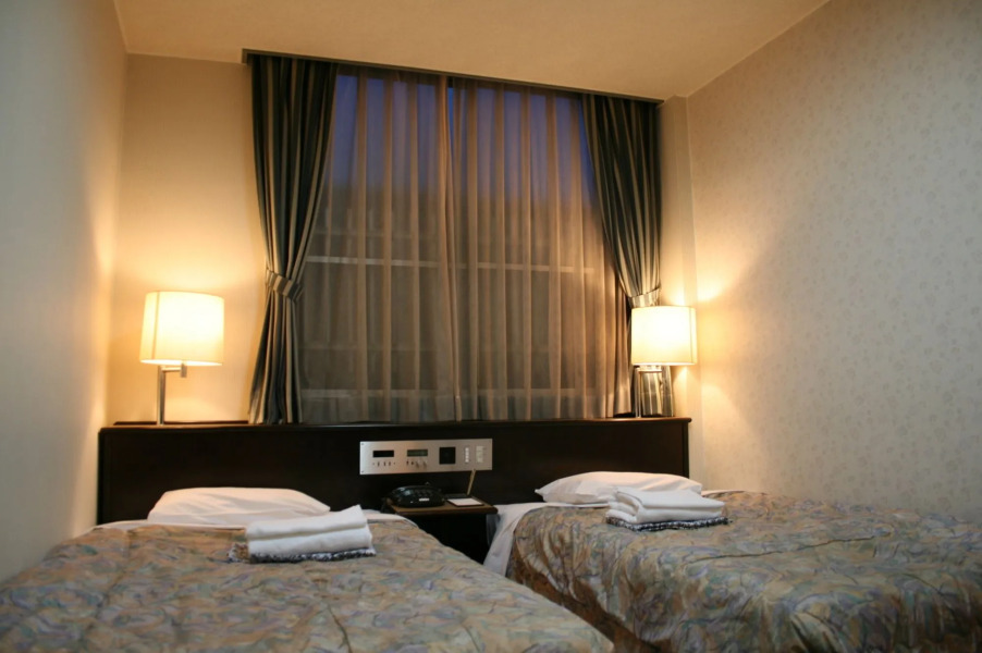 Kochi Business Hotel Bekkan