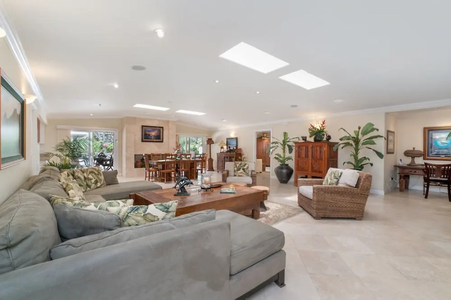 Kailua Beachside 4 Bedroom Home by RedAwning