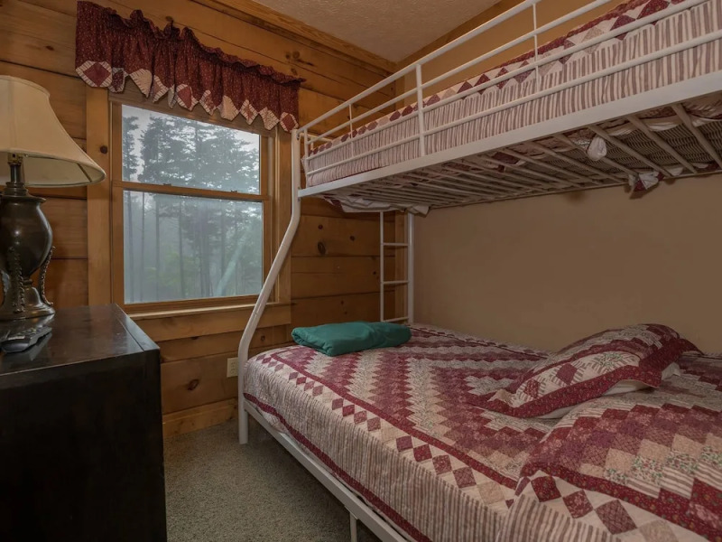 4 Br: Loggers Run 14