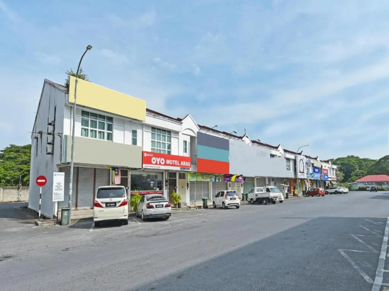 Oyo 90559 Ummul Motel C Mart