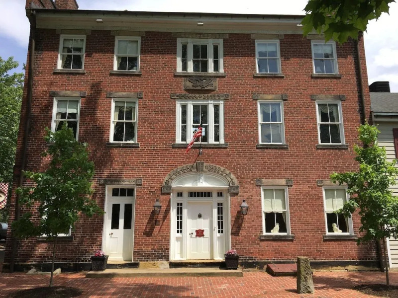 Spread Eagle Tavern and Inn