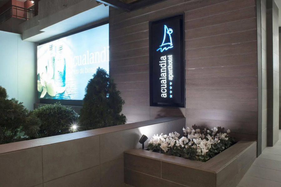 Aparthotel Acualandia