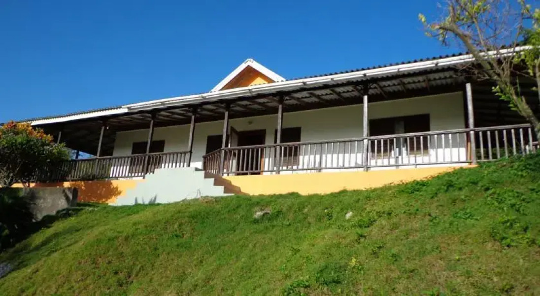 Peartree Hill Estate