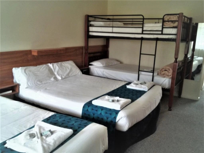 Koorawatha Homestead Motel