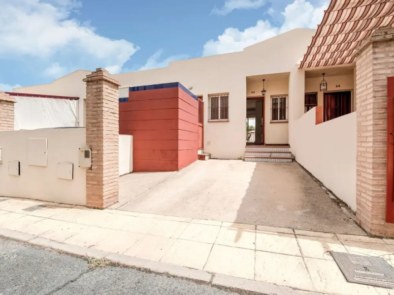 Classy Holiday Home in Isla Cristina With Swimming Pool