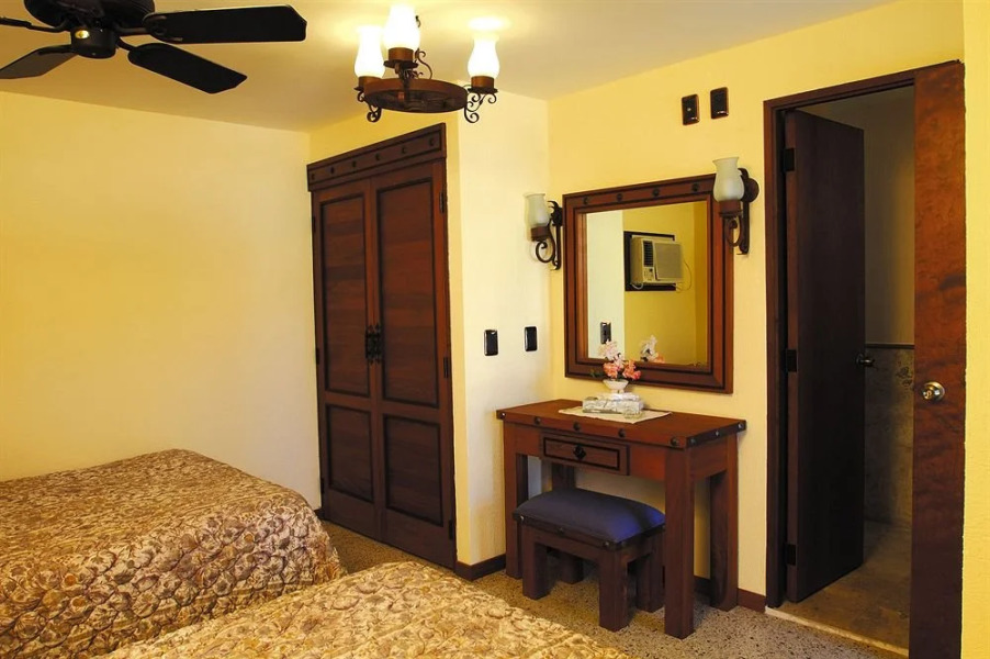 Hotel Punta Colorada