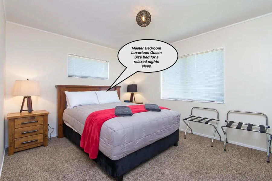 47 Hooper Ave, Pukekohe, sleeps 13