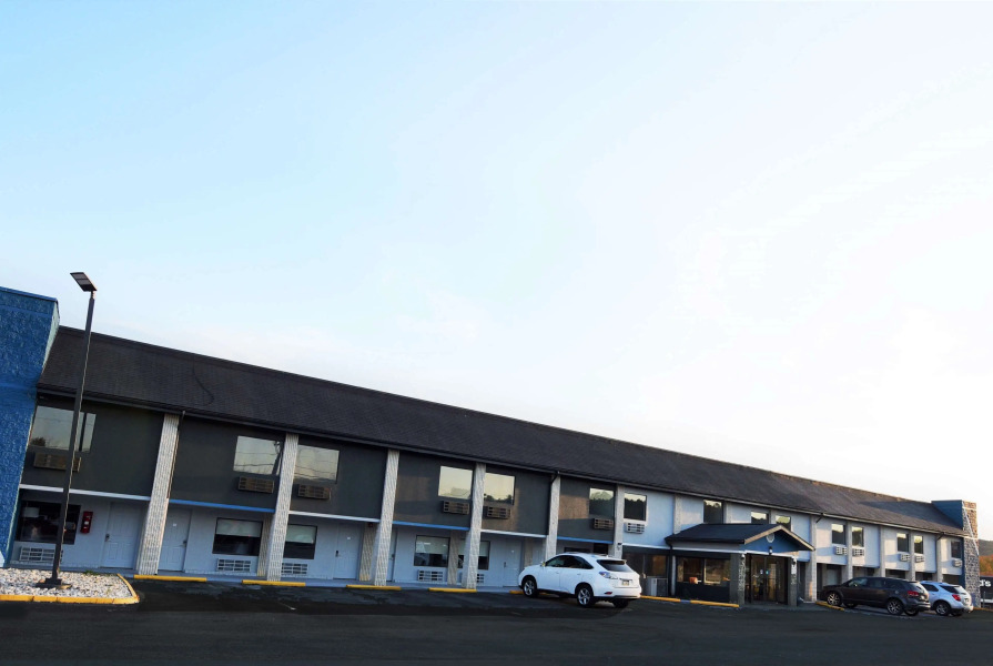 Baymont by Wyndham Pine Grove I-81