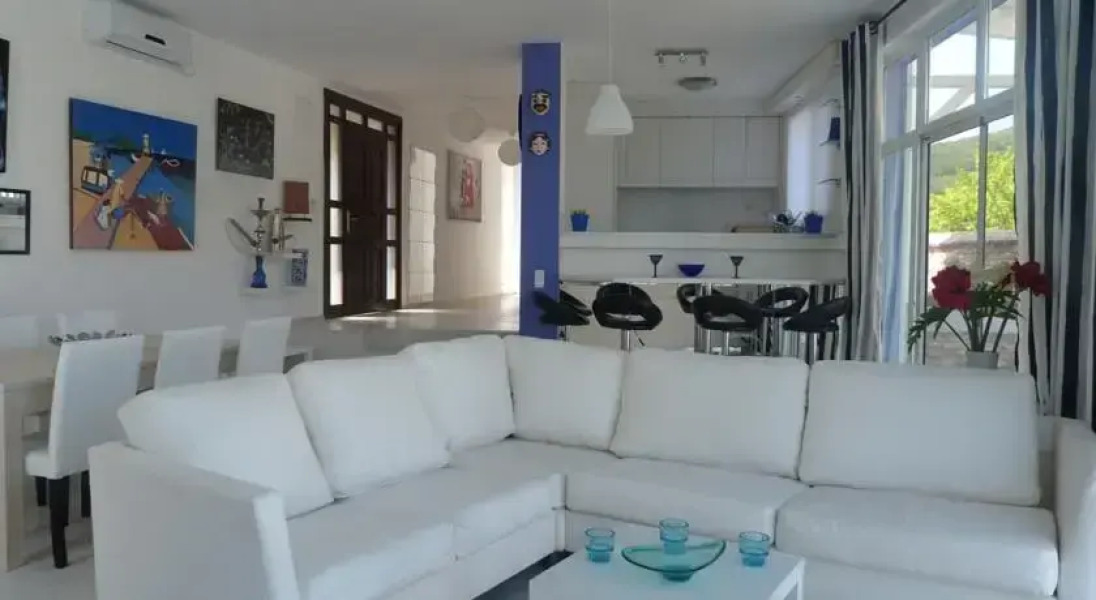 Art Villa Sea Inspiration