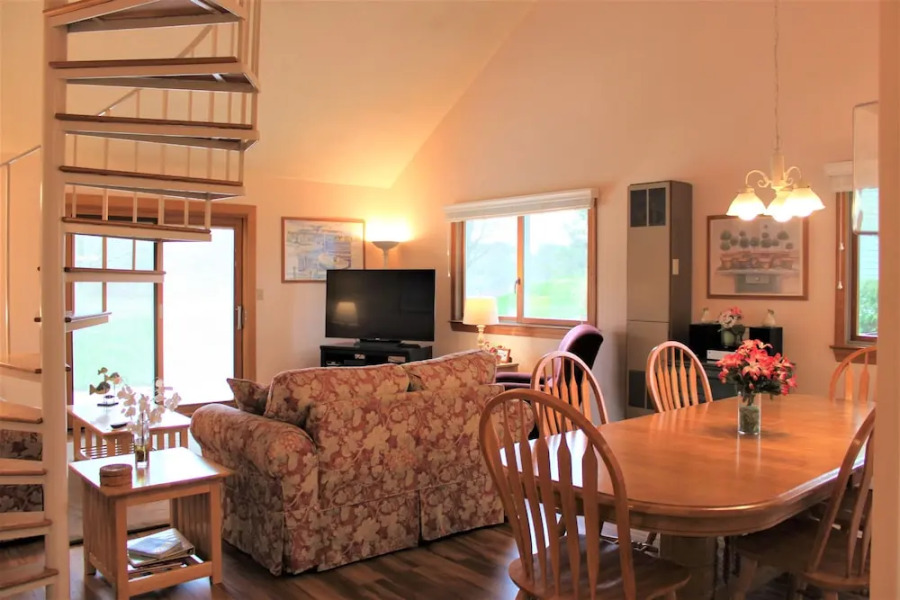 51 Middlecott - 2 Bedroom Condo