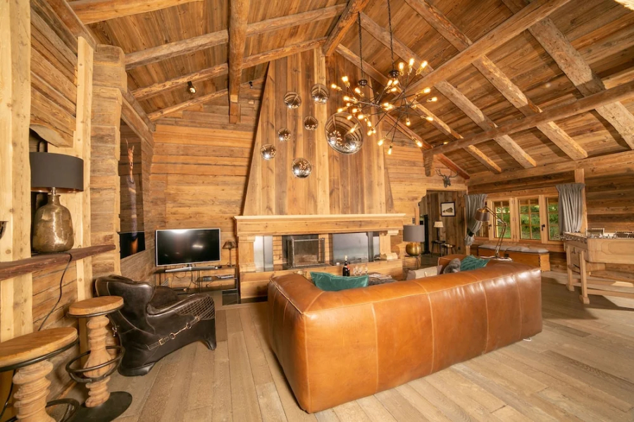 Kashmyre Chalet Luxe Chauffeur Sauna