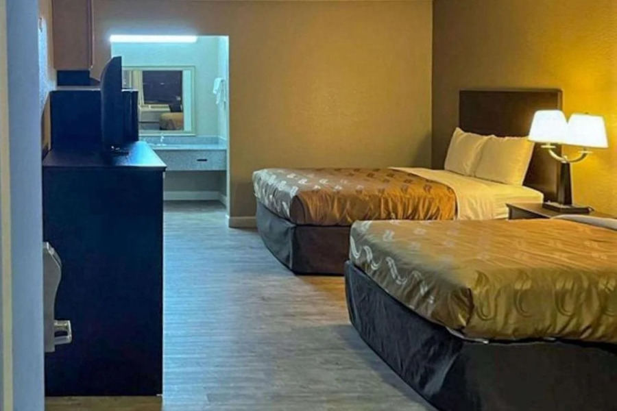 Suburban Studios Columbia - Harbison