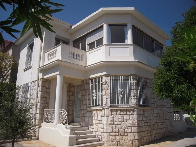 Happy Few - La Maison Blanche