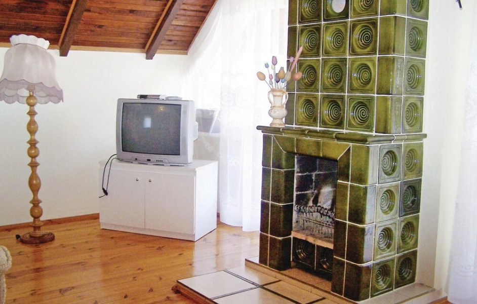 Stunning Home in Rowy With 4 Bedrooms, Sauna and Wifi