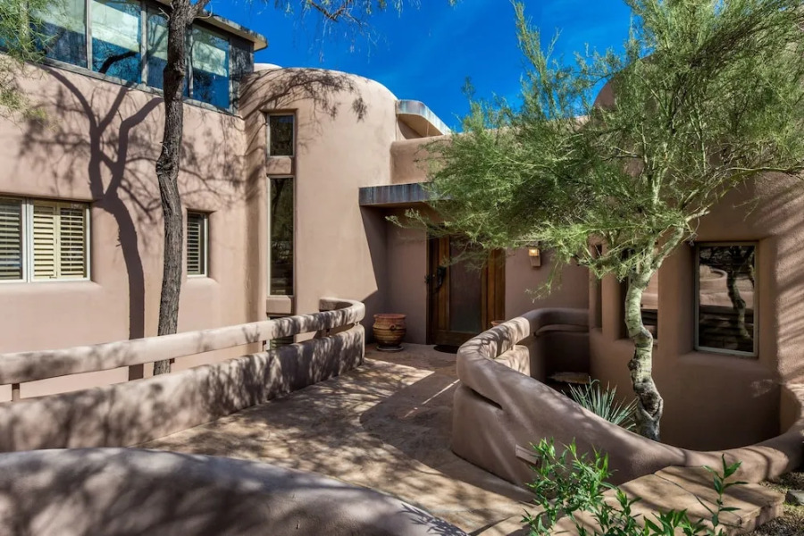 Carefree Oasis - Four Bedroom Home