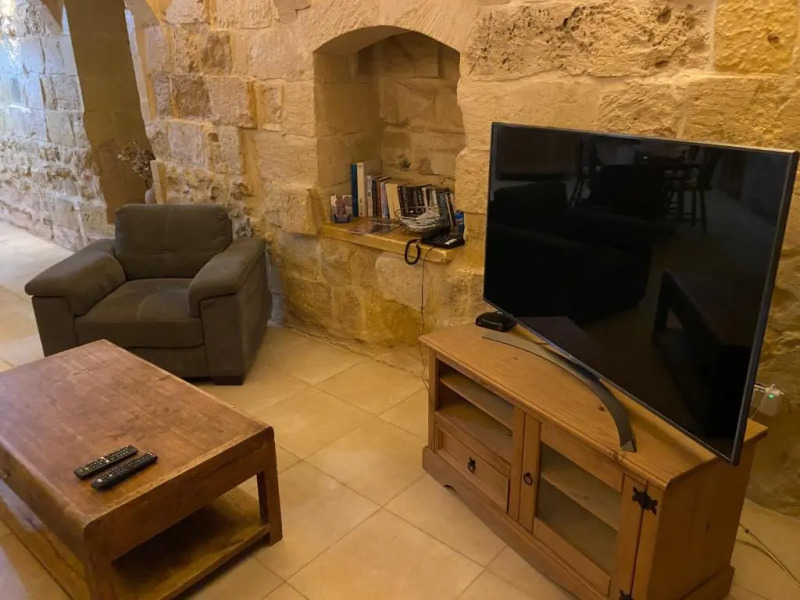 Farmhouse Razzett Cora