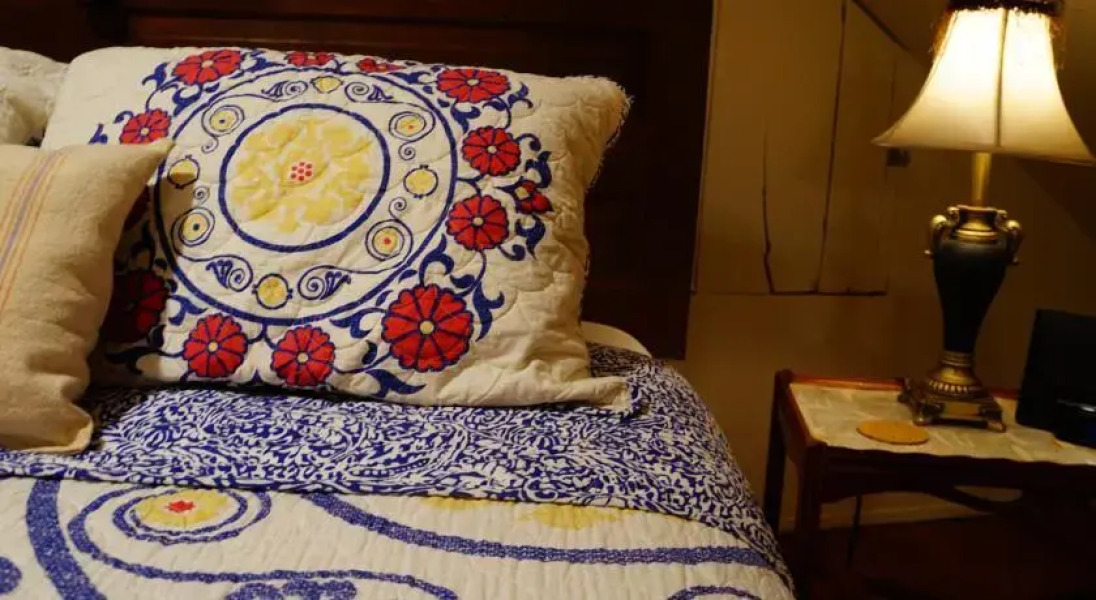 6th Street Guest House and Suites