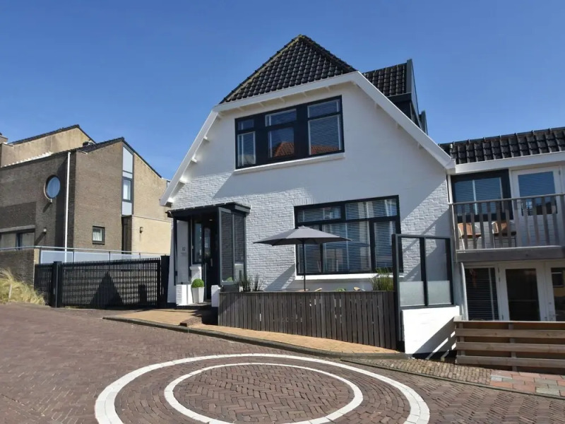 Cozy Apartment in Bergen aan Zee near Beach