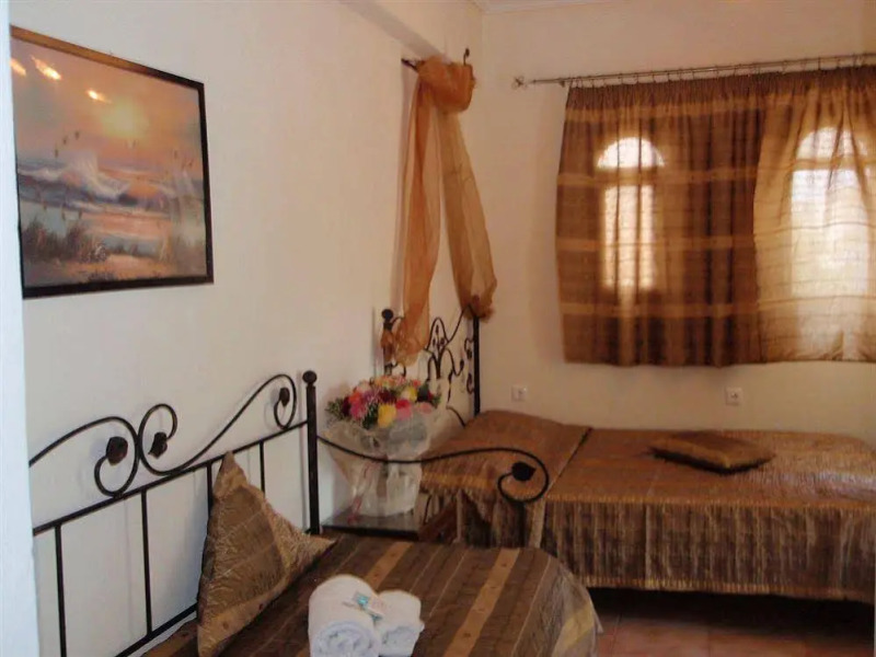 Villa Olga Apartments & Studios