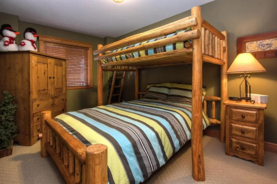 Treetops Ski Luxury Townhouse