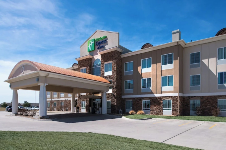 Holiday Inn Express Wichita Northwest - Airport Area