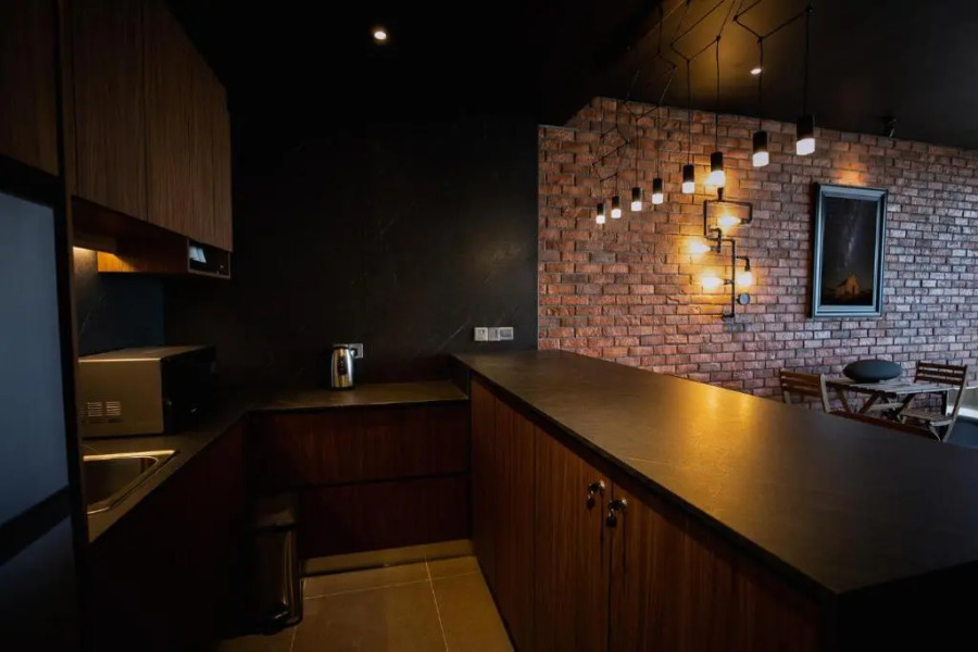 Lovely 1-bedroom condo with pool