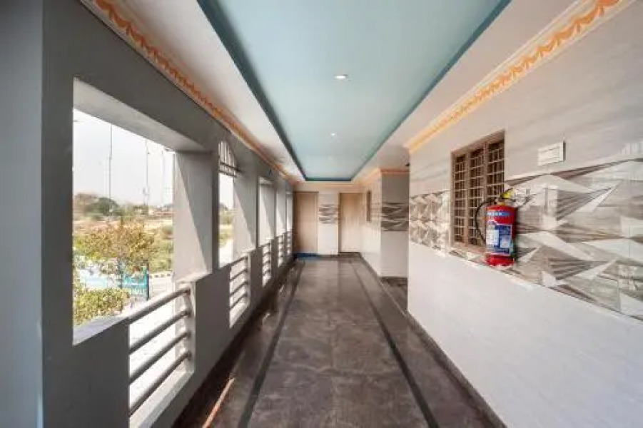 Oyo 27967 Hotel Kr Bhavan