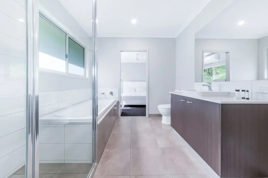 Great Escape - Cannonvale