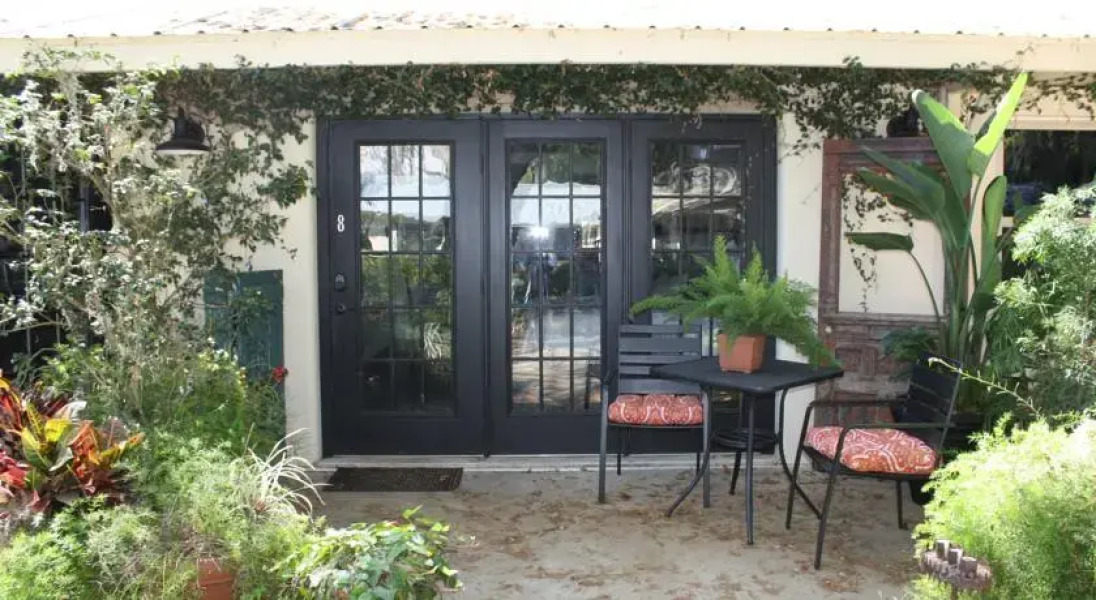 The Nest on Lake Weir