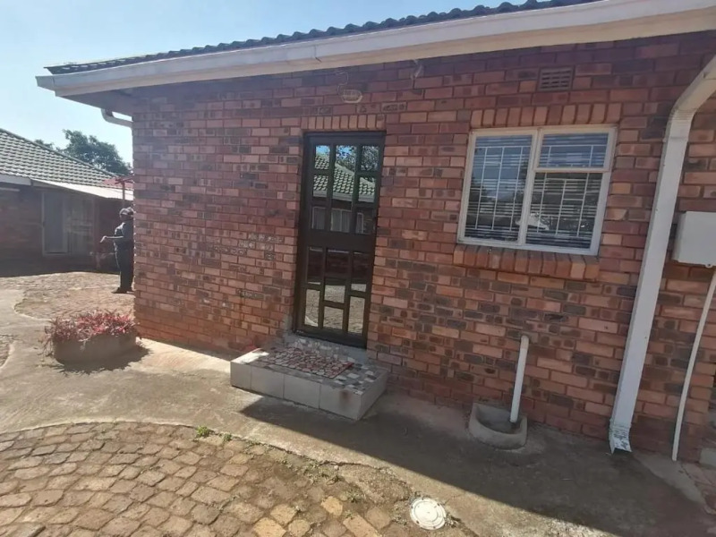 Erythrina Cottages