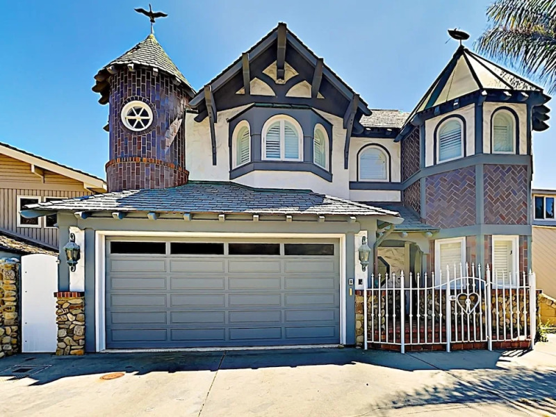 3498 W Pacific Coast Hwy Home 4 Bedrooms 3 Bathrooms Home