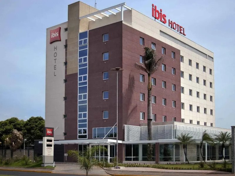 Hotel Ibis Lins