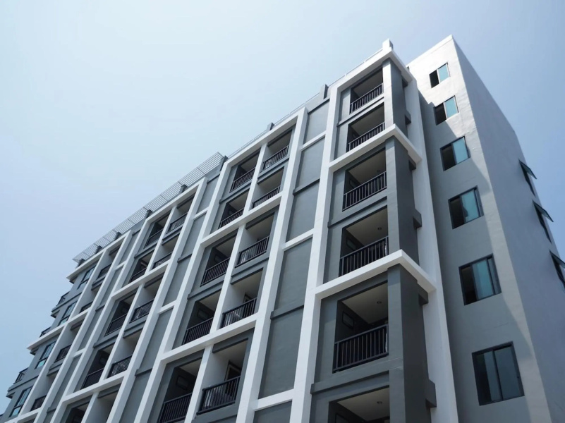 In Clover Apartment