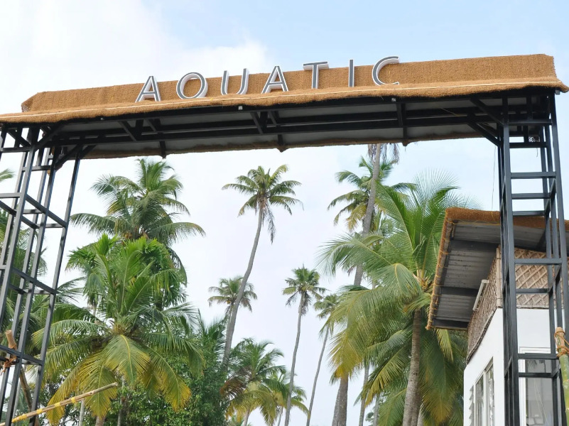 Aquatic Island by Poppys, Cochin