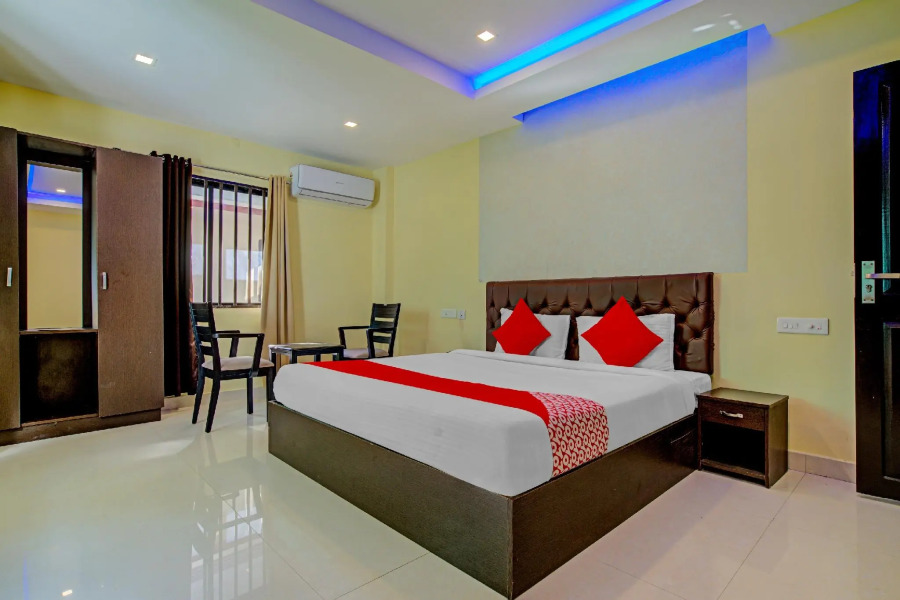 OYO Flagship 77876 Amigo Suites