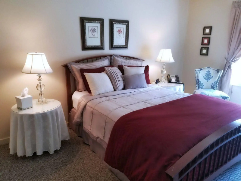 Camelot Restaurant & Inn