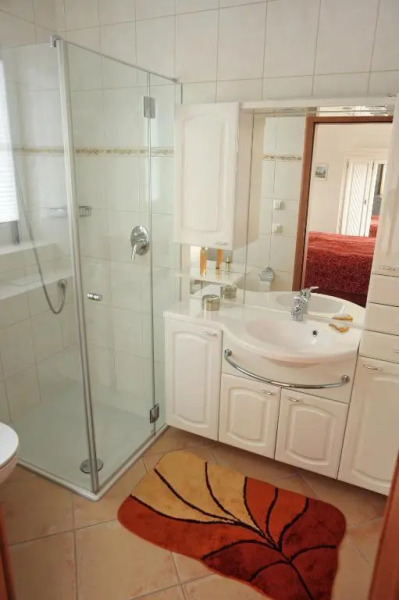 Eifelpalace SB5 am Nürburgring