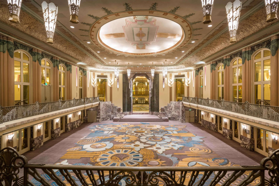 Hilton Cincinnati Netherland Plaza