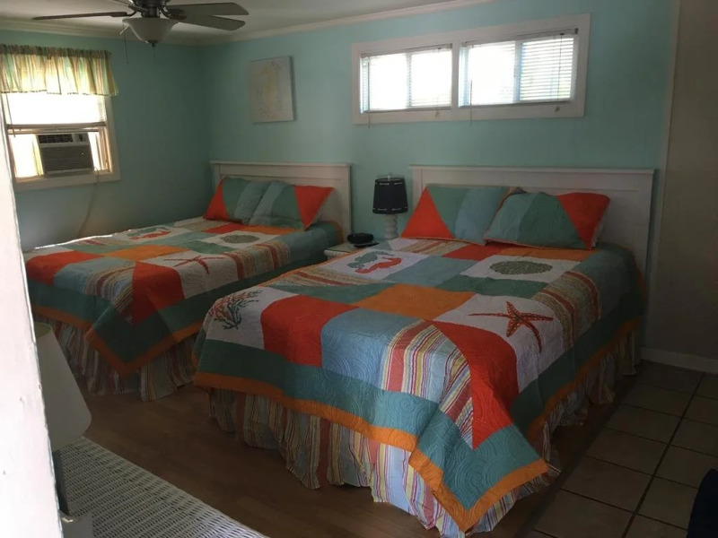 Sandcastle Inn & Motel