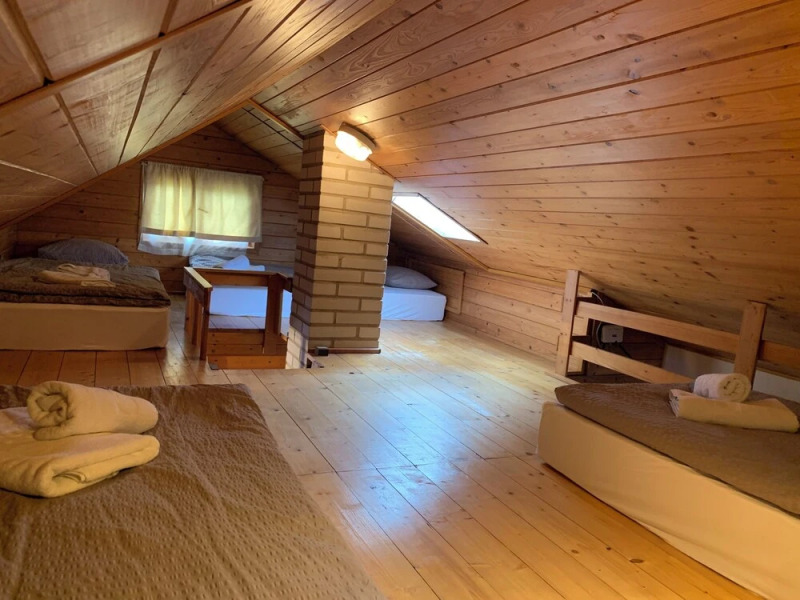 Cottage with pool playground and privacy