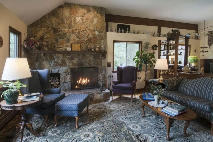 Chalet Inn Bed & Breakfast